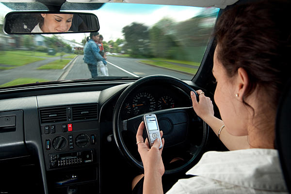 cellphone being used in the car