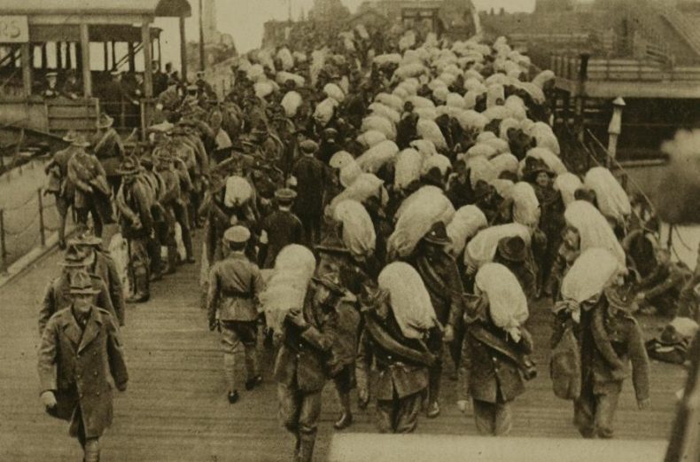 NZ-troops-arriving-in-France
