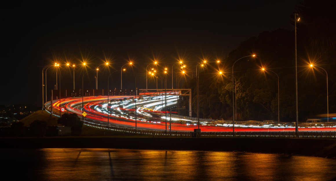 traffic gridlock Auckland harbour bridge